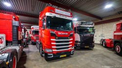 20260329-Tom-Holding-00325